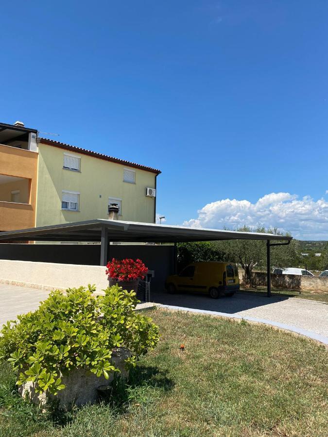 Guesthouse Casa Barbaro Rovinjsko Selo Bagian luar foto