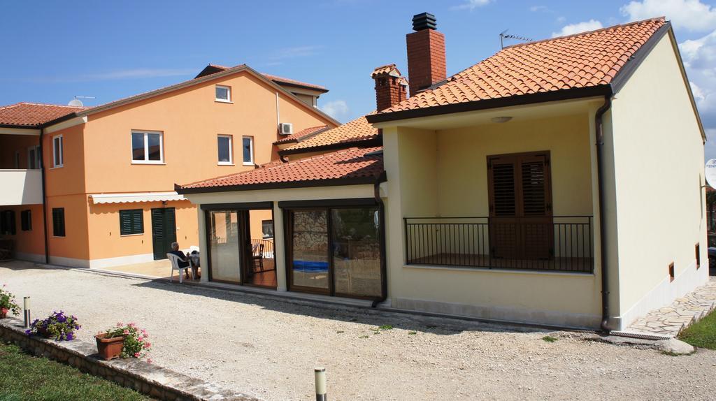 Guesthouse Casa Barbaro Rovinjsko Selo Bagian luar foto